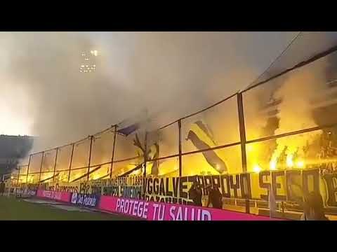 "NO VEO LA HORA QUE JUEGUES QUIERO ESTAR JUNTO A VOS" Barra: Los Guerreros &bull; Club: Rosario Central