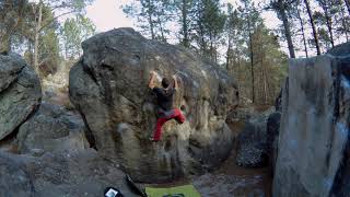 Video thumbnail de Problem 33 (White ED-, 95.2), 5+. Fontainebleau