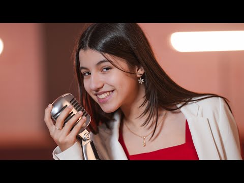 Vídeo clip/  SARA/historia de un amor / (cover)