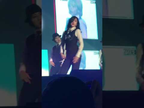 [FANCAM] TWICE Mina dances 4minute by Madonna at TWICELAND the Opening in Bangkok