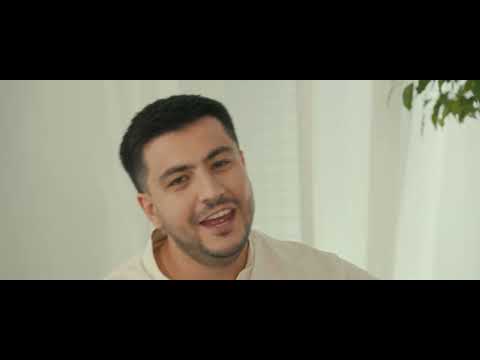 Masis Hunanyan - Ashxarhum sirel em qez