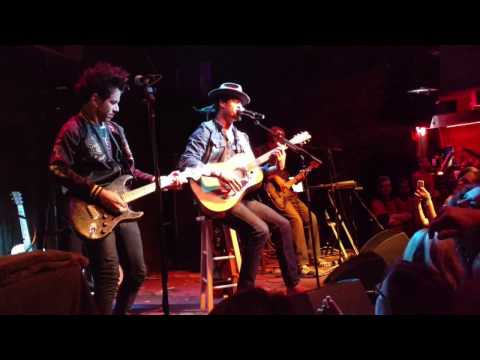Michael Franti Trio video