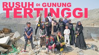 Download lagu BER-13 Riots on the Highest Mountain in Mecca mp3