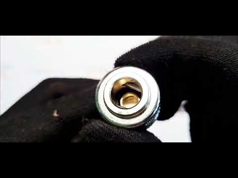 Быстросъемный наконечник YATO 1/4" для шланга (YT-2396) Быстросъемный наконечник YATO 1/4" для шланга (YT-2396)