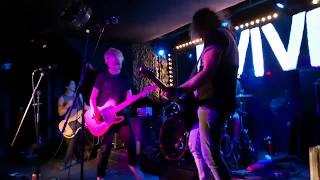 RVIVR - Edge Of Living live in Paris 2018