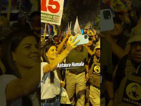 Antauro Humala, a su llegada a la Plaza Dos de Mayo para el cierre de campaña