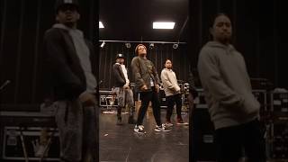 Bruno Mars at “Finesse” dance break rehearsal back in 2018. 🧡 #brunomars