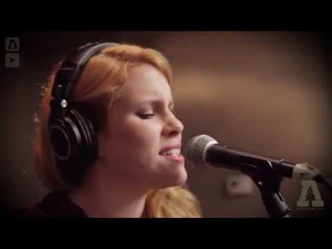 Lucy Stone - Tell Me To Go - Audiotree Live