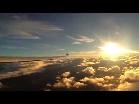 Soaring In the Mountains - Tobias Read Gliding