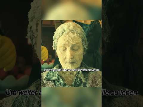 Sie haben die Großmutter sogar in den Kühlschrank gesteckt. #foryou #film #youtube #movie #fyp #for