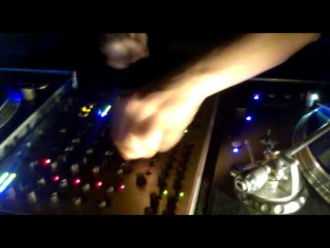 iNOs (Hzd) Opening Night @ Tresjolie club 23.03.2010