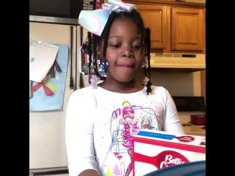 Baking Cupcakes With De’Seana