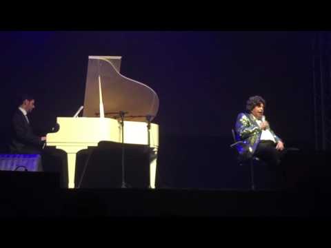 Cauby Peixoto cantando Conceição em Vitória-ES.