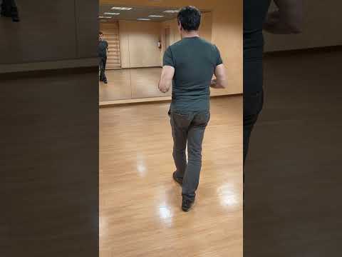 lezione base cha cha , con Mauro Valle scuola di ballo Dynamic center Pieve Emanuele