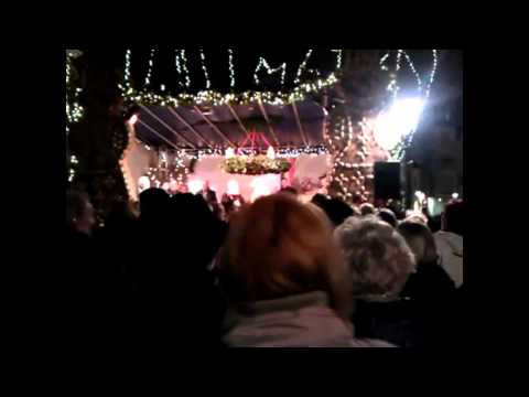 Weihnachtssingen Aachen Münsterplatz 2011, Teil 1.mp4