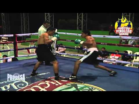 Robin Zamora vs Giovanni Munguia - Pinolero Boxing
