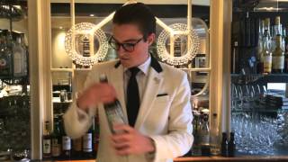 Joe Schofield from Savoy Hotel (London) : Dry Martini