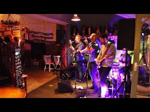 The Flairs | Party & Wedding Band | Greater Manchester