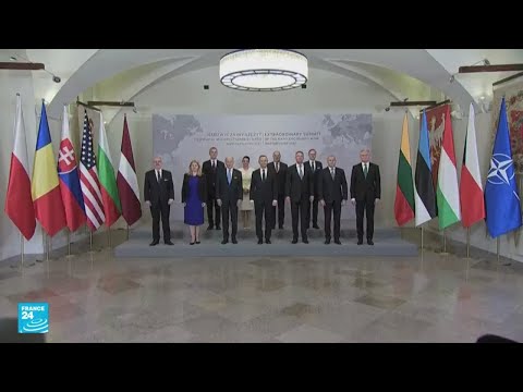 بايدن يسعى لطمأنة قادة أوروبا الشرقية في مواجهة بوتين