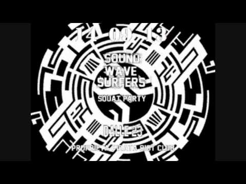 14.09.2013 -- New Species & Friends @ Proprietà Pirata Riot Squat [Bovisa]