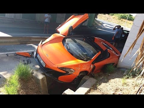 IDIOT DRIVERS CAUGHT ON CAMERA! Stupid Driving FAILS Compilation JULY 2017