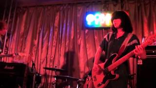 Yuck - Suicide Policeman (Ao Vivo)