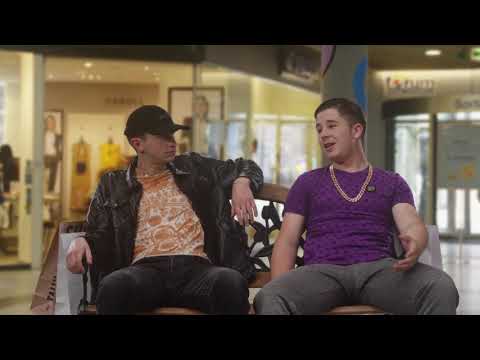 𝙇𝙚 𝙢𝙞𝙘𝙧𝙤 𝙘𝙡𝙞𝙢𝙖𝙩 𝙢𝙤𝙣𝙩𝙧𝙚𝙪𝙨𝙞𝙚𝙣, 𝙪𝙣𝙚 𝙗𝙡𝙖𝙜𝙪𝙚? 𝙑𝙤𝙪𝙨 𝙚𝙣 𝙥𝙚𝙣𝙨𝙚𝙯 𝙦𝙪𝙤𝙞?  "Les gens de Montreux et la météo."