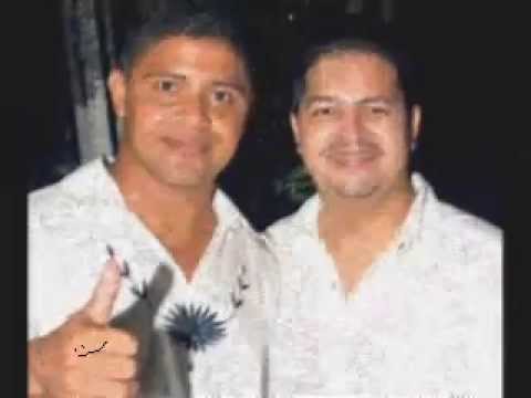 LA CHOLA QUE YO TENGO ( EN VIVO ) - MANUEL & ABDIEL Y LOS CONSENTIDOS