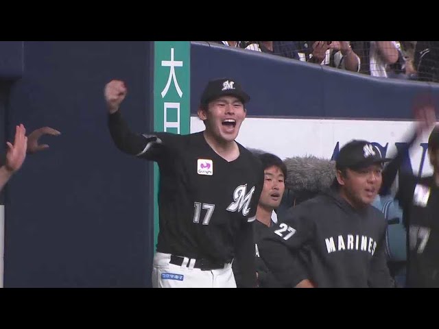 【10回表】しぶとく4番の仕事を果たす!! マリーンズ・山口航輝 勝ち越しとなる犠牲フライ!!  2023年4月28日 オリックス・バファローズ 対 千葉ロッテマリーンズ