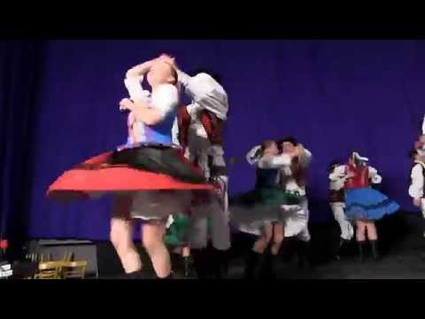 KUNOVICE-JÍZDA KRÁLŮ: z pořadu A TO JE NÁŠ KRÁL (výborný slovenský soubor Kapušiačan 1.)