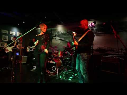 IRENA GIORGI & BABY UNIVERSE QUARTET - TAMNI BISER (LIVE)