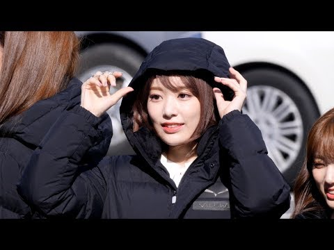 181103 아이즈원 (IZ*ONE) 남동생 소개시켜주고 싶은 멤버로 민주뽑은 [미야와키 사쿠라]  Miyawaki Sakura 4K 직캠 (음악중심 미니 팬미팅) by Mera