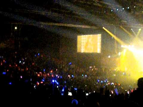 110611 SMTown Paris Jessica&Krystal - Tik Tok