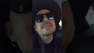 Chester Bennington (Linkin Park) sings HeavyDirtySoul group Twenty One Pilots