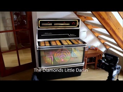 The Diamonds Little Darlin` played on the Wurlitzer Atlanta Juke Box