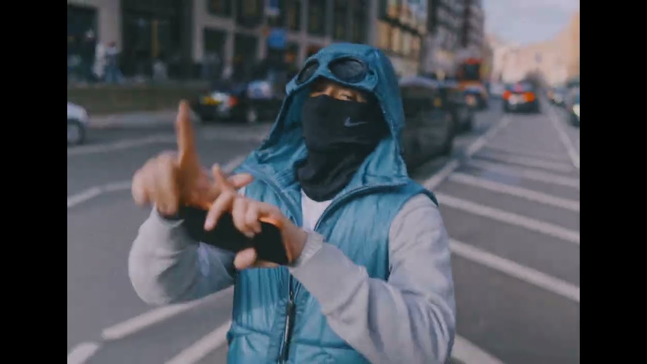  mit dem Titel 'Toty' / Video ((jetzt ansehen))