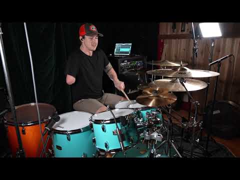 One Arm Drummer Plays Tom Sawyer