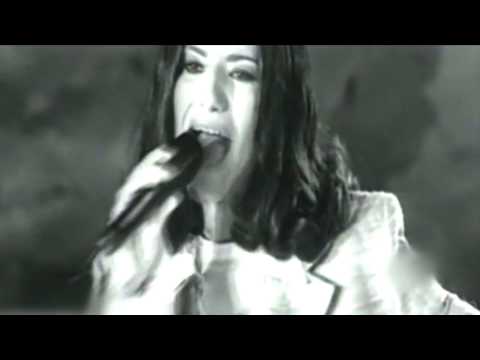 Laura Pausini - Se fue (Video Original)
