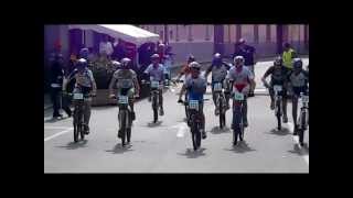 preview picture of video 'PROLOCO DI ALBIANO D'IVREA: gara ciclistica MTB 25 km-Trofeo ALBIANO D'IVREA-5/5/2013'