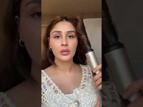 Style your hair with our SilkyAir Flex