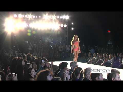 Liliana Montoya at Miami Beach International Fashion Week.mp4