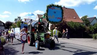 preview picture of video 'Siegerwagen Dorffest Helpup 2012 HD'