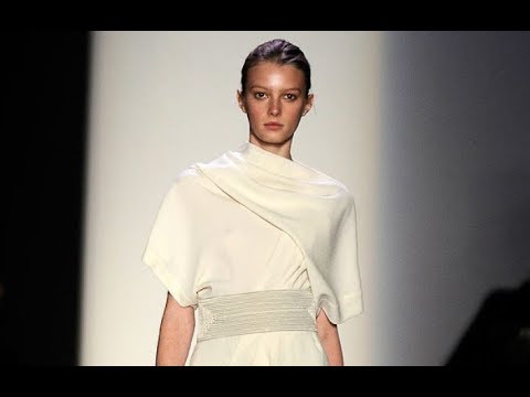 BCBG Fall 2009/2010 New York - Fashion Channel
