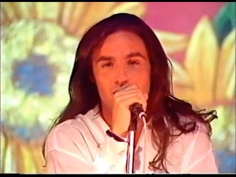 Wet Wet Wet - Love Is All Around - Top Of The Pops (10th & 13th week at No. 1)