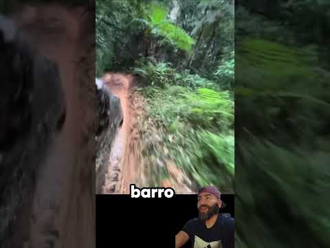 Recuperar tracción cuando las llantas patinan en lodo #lifehacks #ideas #usa