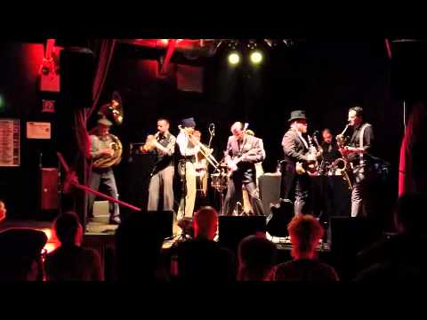 mardi gras bb - still in love with Montreal - live backstage club München 2013