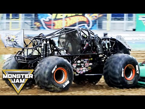 Max-D | Neil Elliott Full Freestyle Run | Monster Jam Poland 2018 | Monster Jam