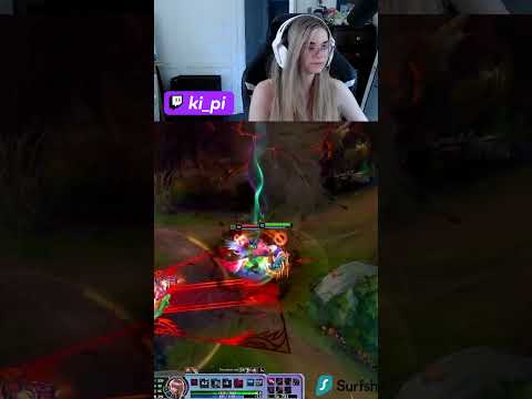 THOUGHT I WAS A GONER FOR A SECOND ( KAI'SA ADC GAMEPLAY! )