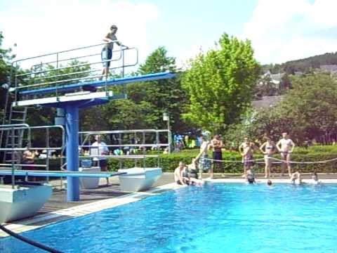 Arschbombenwettbewerb in Netphen