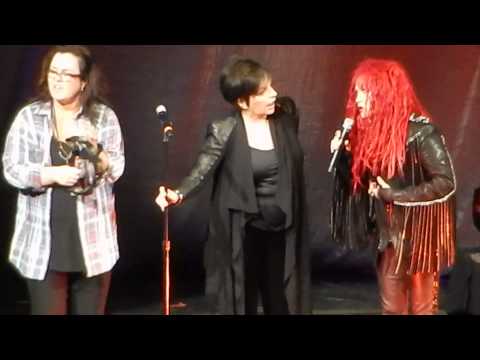 Cyndi Lauper, Rosie O'Donnell, & Liza Minnelli Performing 